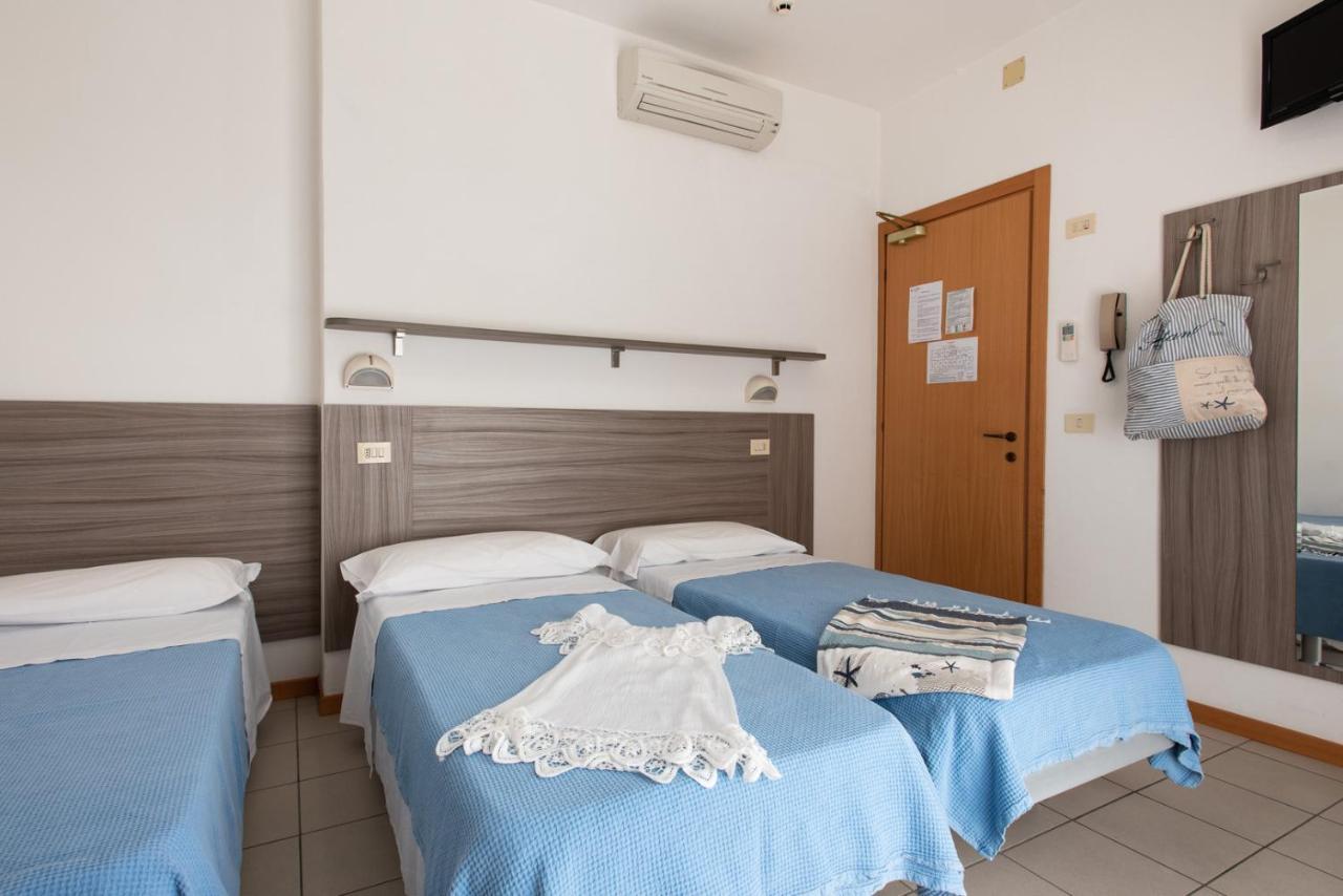 Hotel Consul - Family Hotel Riccione Exterior photo